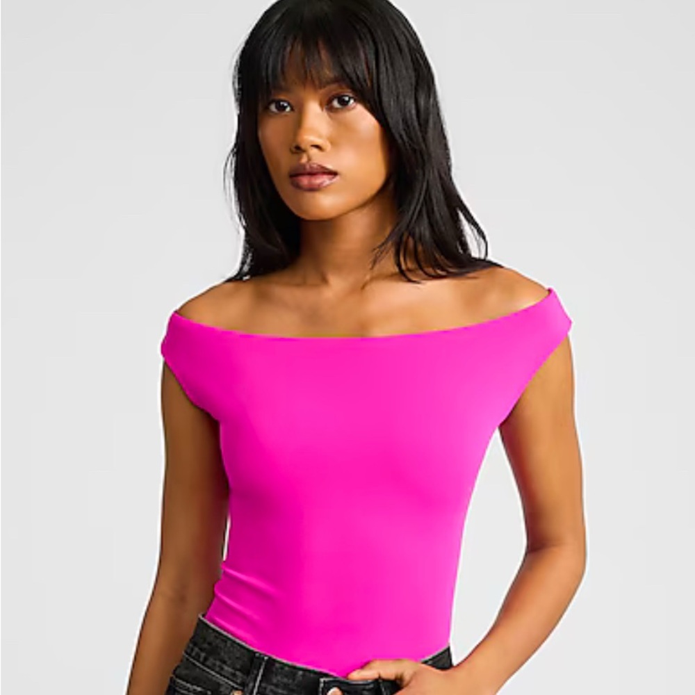 NWT EXPRESS | Body Contour Off The Shoulder Bodysuit